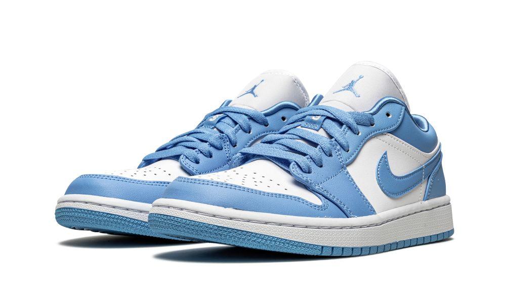 AIR JORDAN 1 LOW WMNS "UNC"