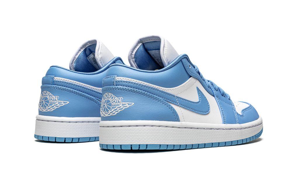 AIR JORDAN 1 LOW WMNS "UNC"