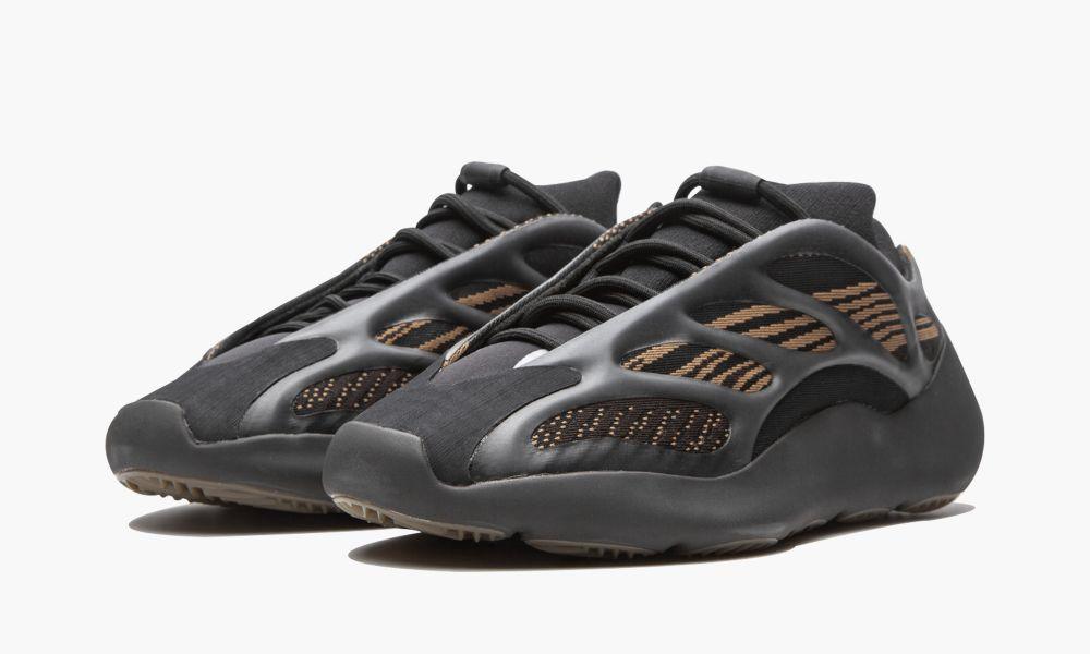 YEEZY 700 V3 "Clay Brown"