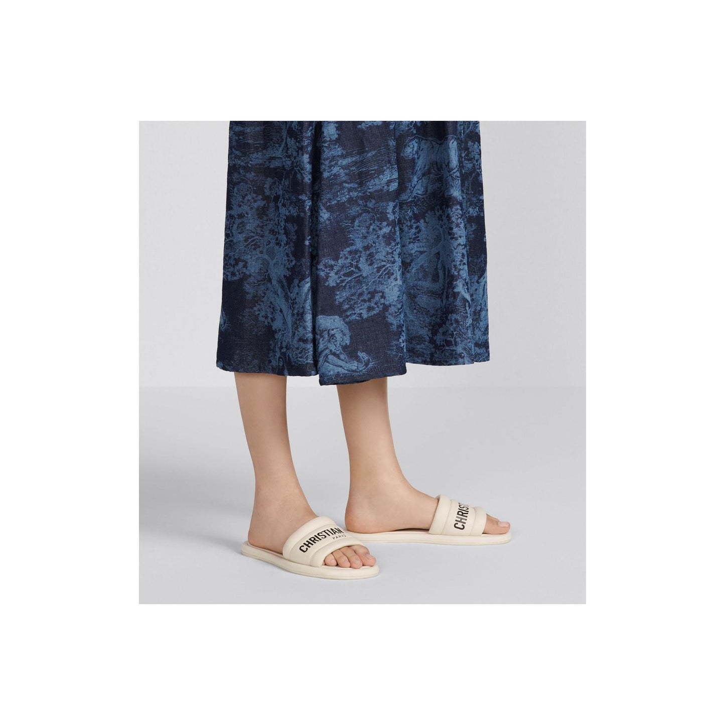 Sandales Christian Dior Every-D - Blanc - Vogue Maroc – Boutique digitale de mode de luxe