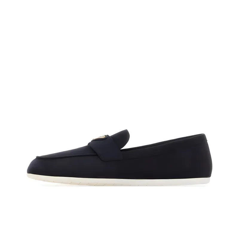 Prada - mocassins à plaque logo - Noir - Vogue Maroc – Boutique digitale de mode de luxe
