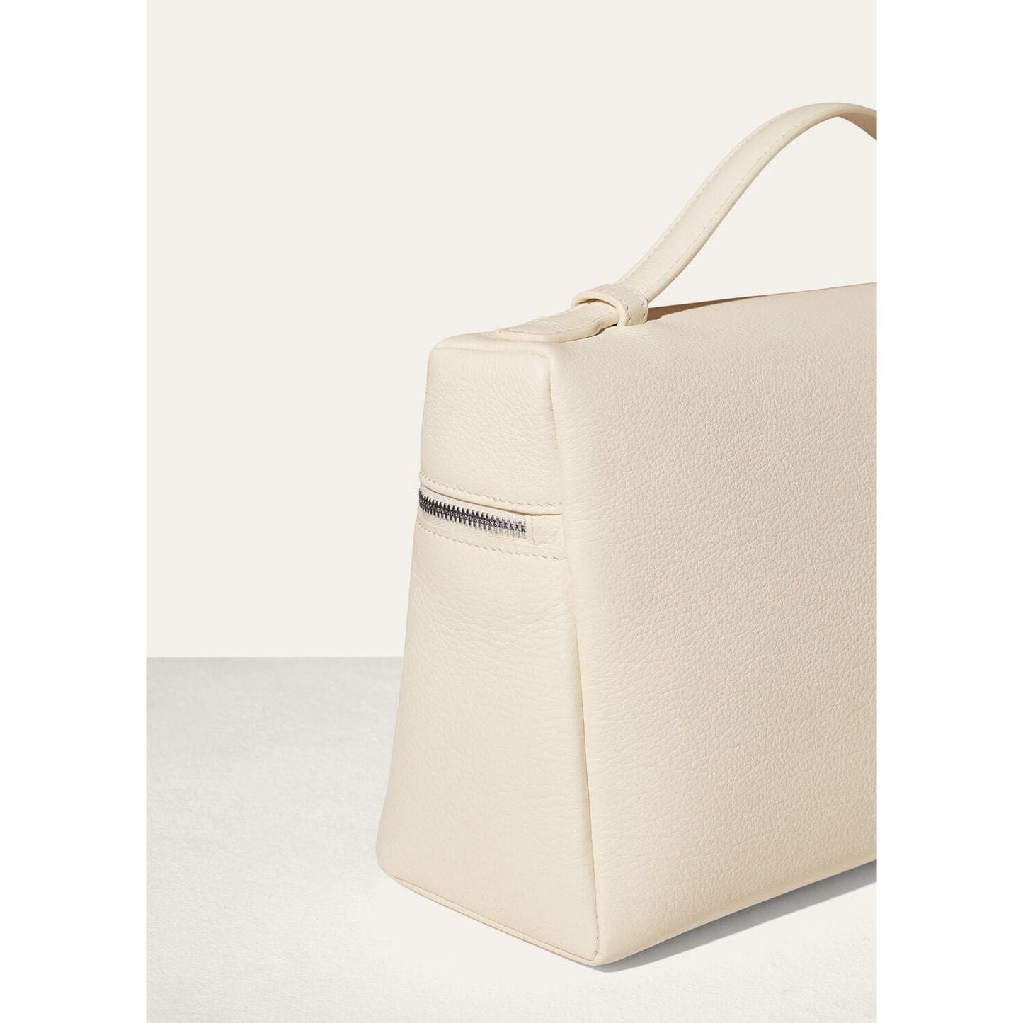 Sac Loro Piana - Extra Pocket L19 - Beige - Vogue Maroc – Boutique digitale de mode de luxe