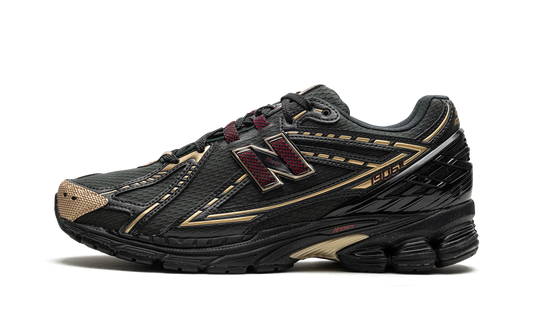 New Balance 1906R "Kith- Black"