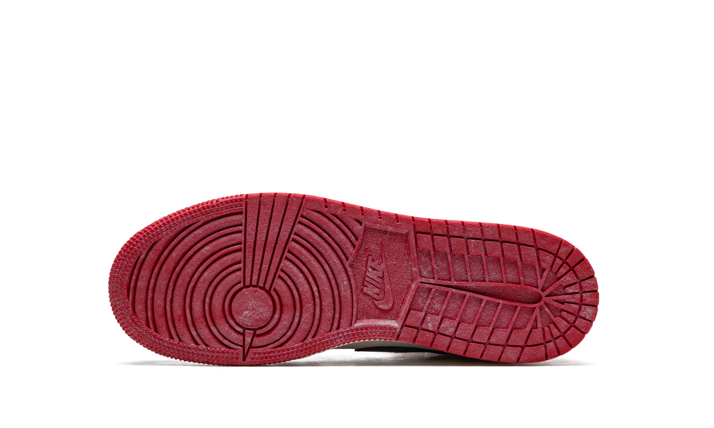 Air Jordan 1 Retro High OG GS
"Chicago Lost and Found"