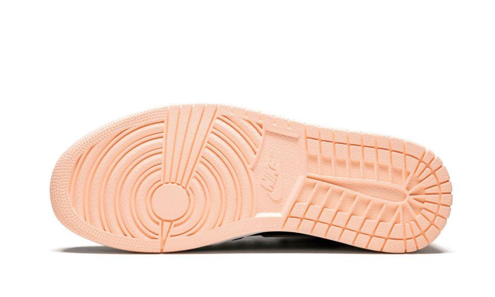 AIR JORDAN 1 RETRO HIGH OG "Crimson Tint"