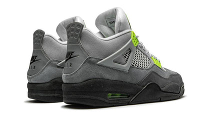 AIR JORDAN 4 RETRO SE "Neon"