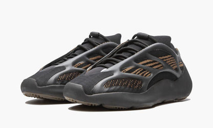 YEEZY 700 V3 "Clay Brown"