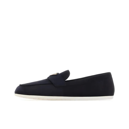 Prada - mocassins à plaque logo - Noir - Vogue Maroc – Boutique digitale de mode de luxe