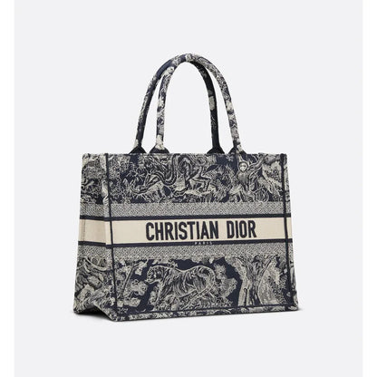 Sac Christian Dior - Book Tote - Vogue Maroc – Boutique digitale de mode de luxe
