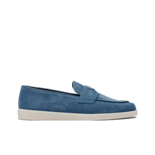 Prada - mocassins à plaque logo - Bleu - Vogue Maroc – Boutique digitale de mode de luxe