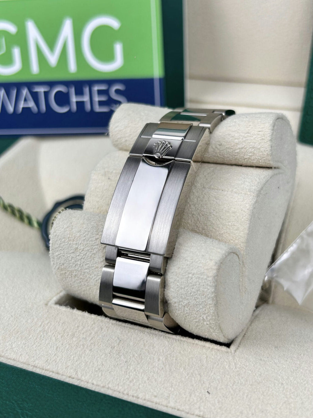 Rolex Daytona –  White Gold Blue Baton Dial –