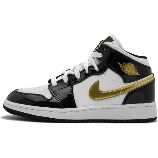 Air Jordan 1 Mid « Cuir verni noir et or »
