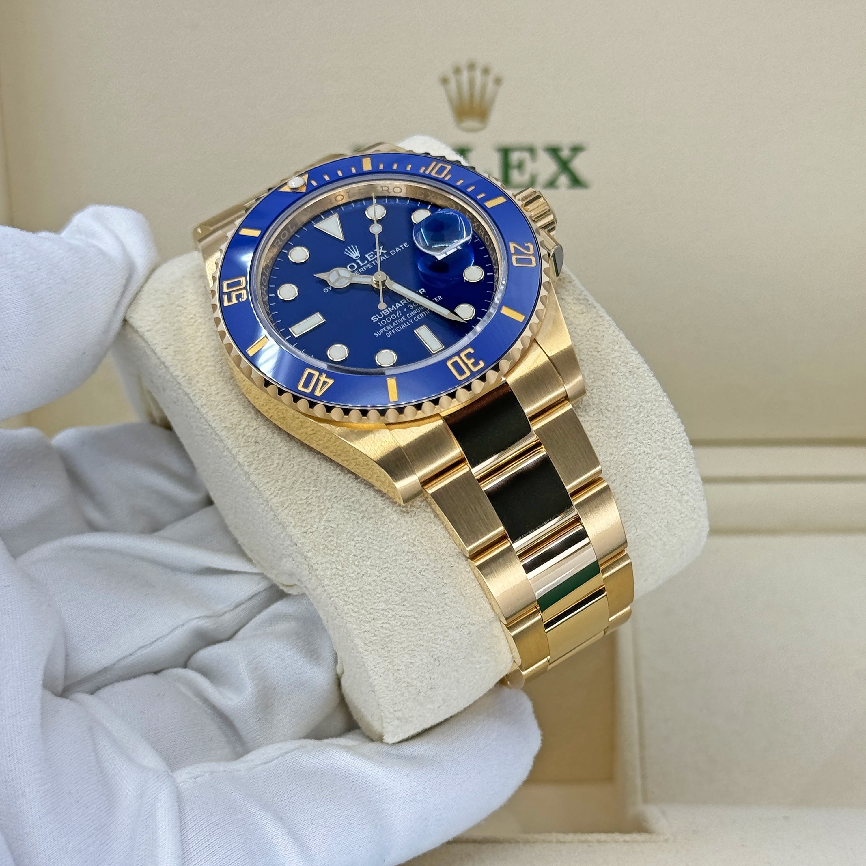 Rolex Submariner Date, 18k Yellow Gold
