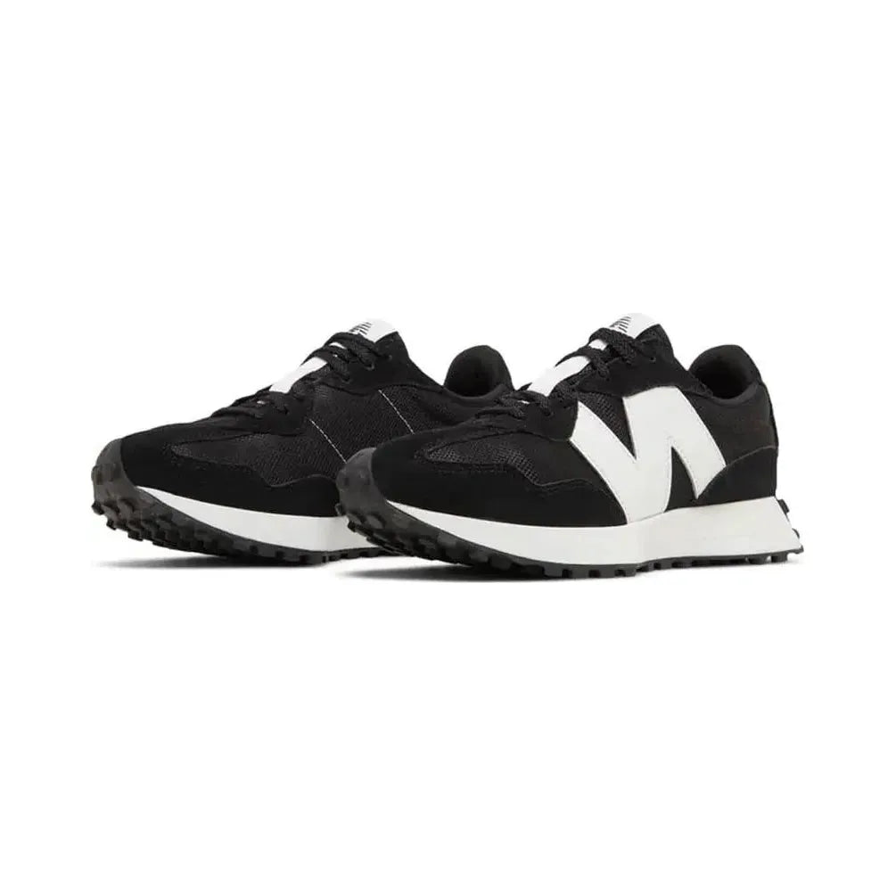 New Balance 327 "Black And White" - Vogue Maroc – Boutique digitale de mode de luxe
