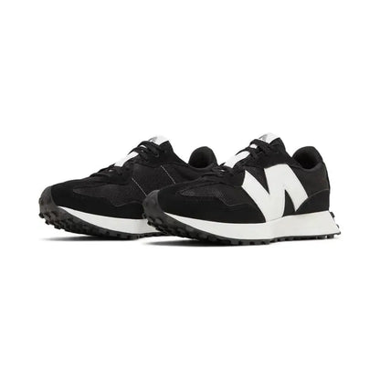 New Balance 327 "Black And White" - Vogue Maroc – Boutique digitale de mode de luxe