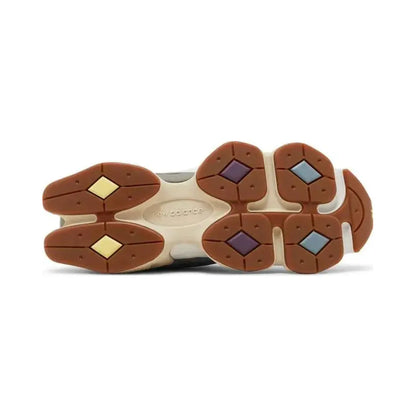 New balance 9060 "Bodega Age of Discovery" - Vogue Maroc – Boutique digitale de mode de luxe