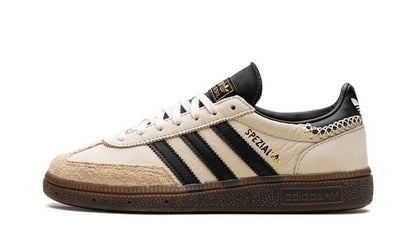Handball Spezial 'Wonder White Black'