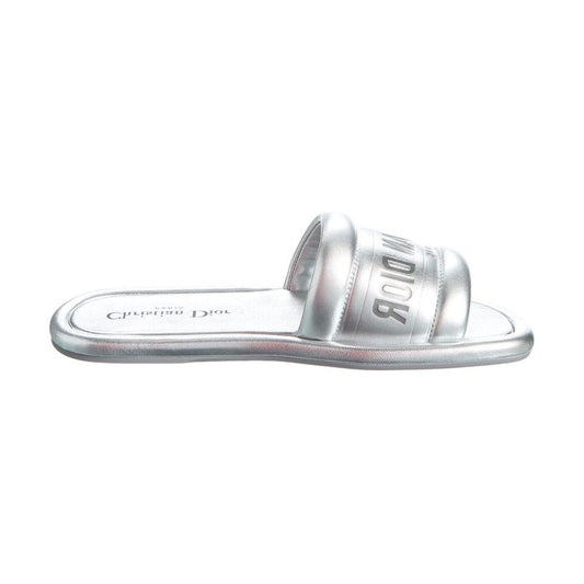 Sandales Dior Every-D Slide Silver - Vogue Maroc – Boutique digitale de mode de luxe