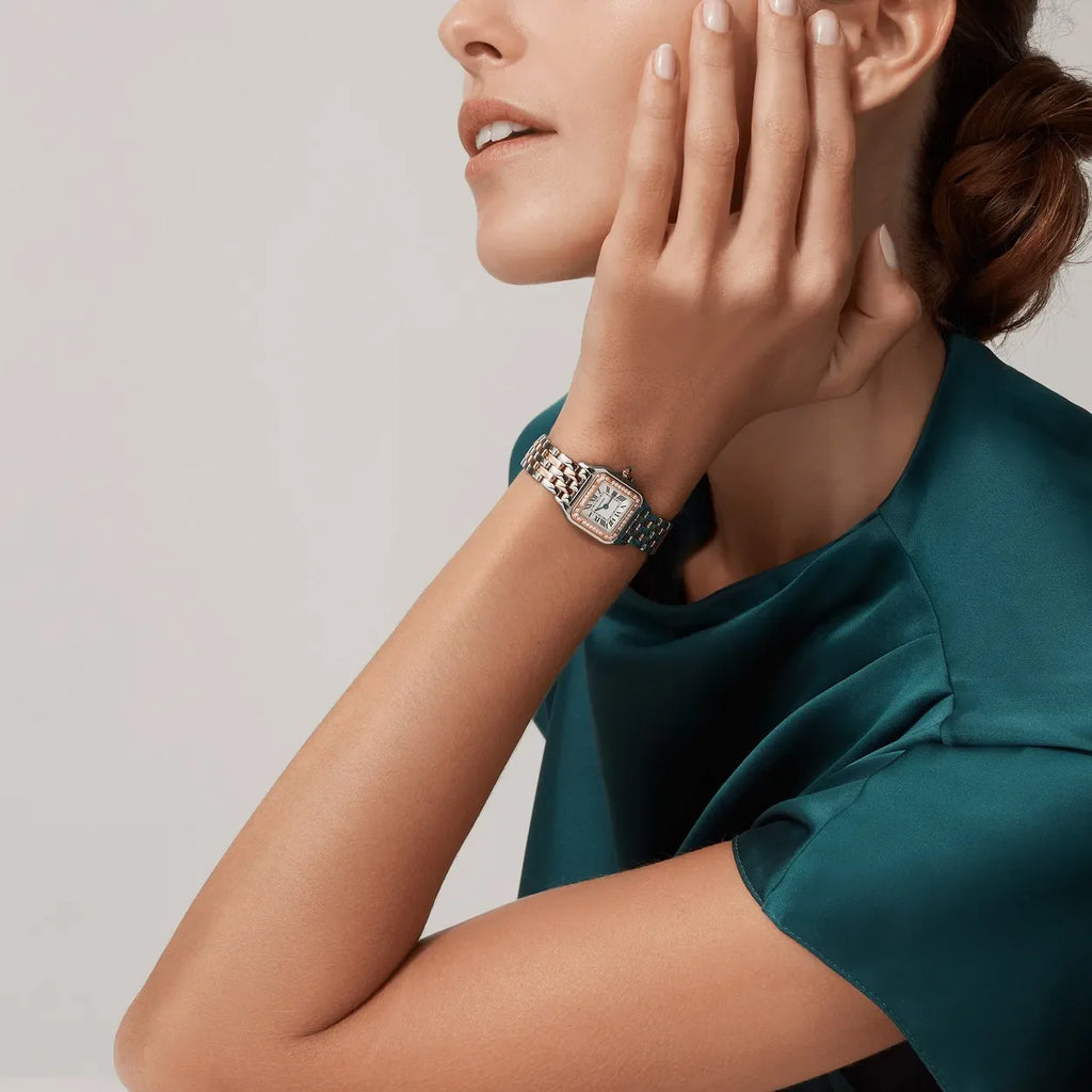 PANTHÈRE SERTIE-ROSE