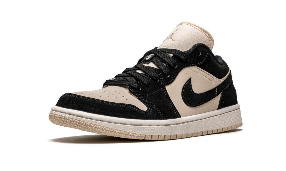 Air Jordan 1 Low WMNS"Black Guava Ice"