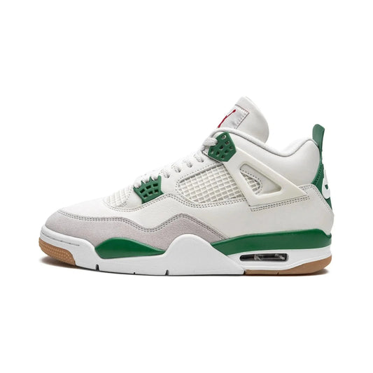 Air Jordan 4 « Vert Pin »