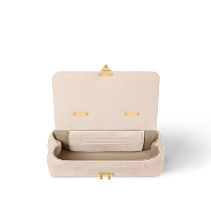 Sac Louis Vuitton - Nano Madeleine - Vogue Maroc – Boutique digitale de mode de luxe
