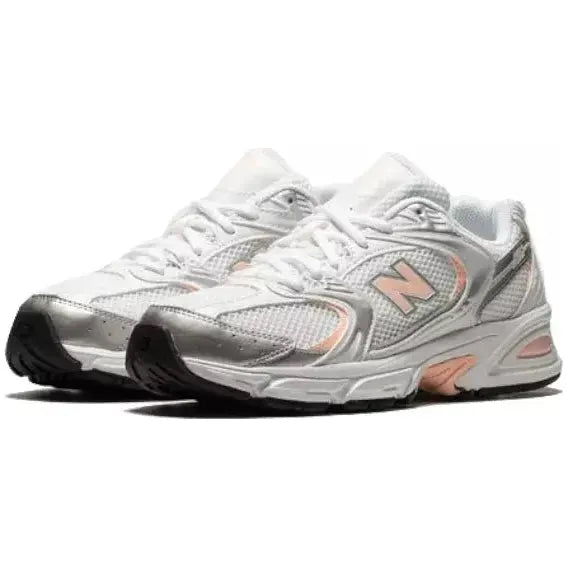 New Balance 530 "White Silver Pink" - Vogue Maroc – Boutique digitale de mode de luxe