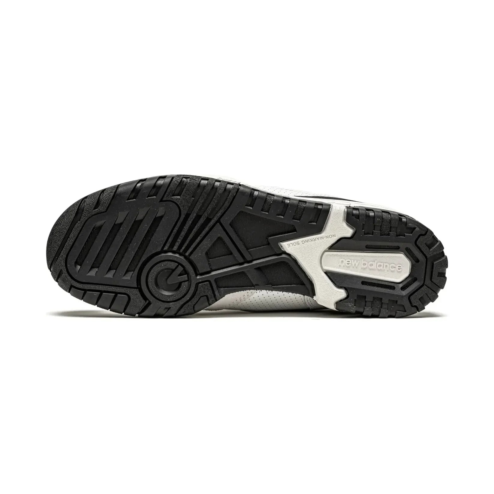 New Balance 550 "White Black" - Vogue Maroc – Boutique digitale de mode de luxe