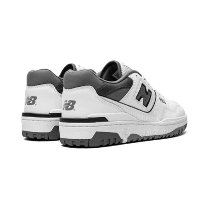 New Balance 550 "White Dark Grey" - Vogue Maroc – Boutique digitale de mode de luxe