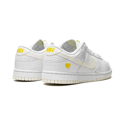Dunk Low « Cœur Jaune »