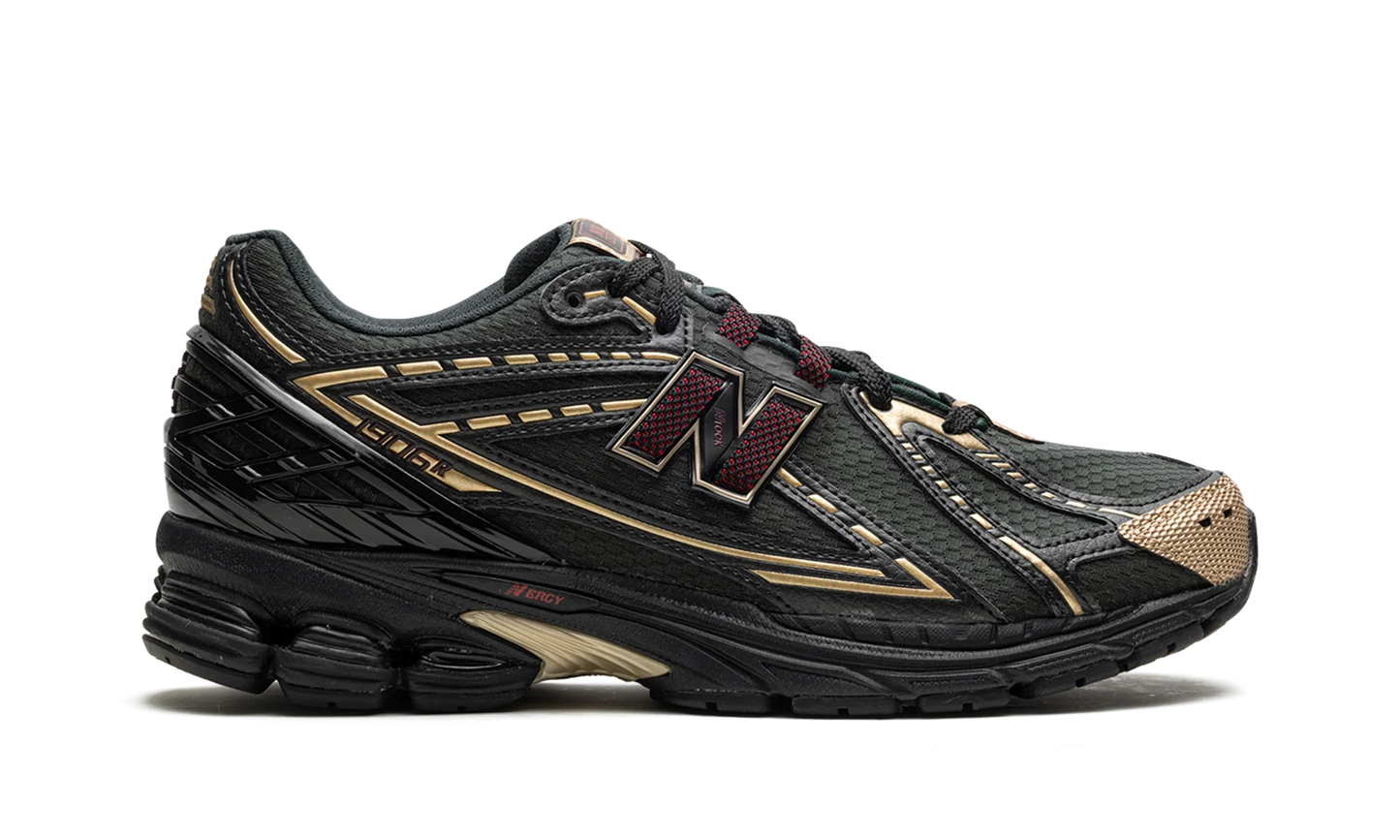 New Balance 1906R "Kith- Black"