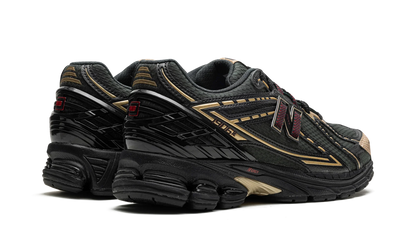 New Balance 1906R "Kith- Black"