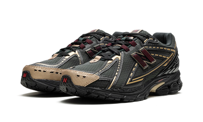 New Balance 1906R "Kith- Black"